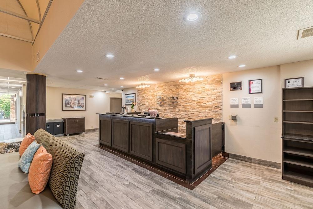 Lake Norman Inn And Suites Корнелиус Екстериор снимка